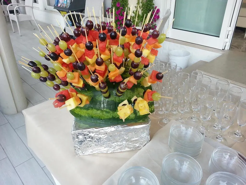 Hotel Ermeti B&B Brunch