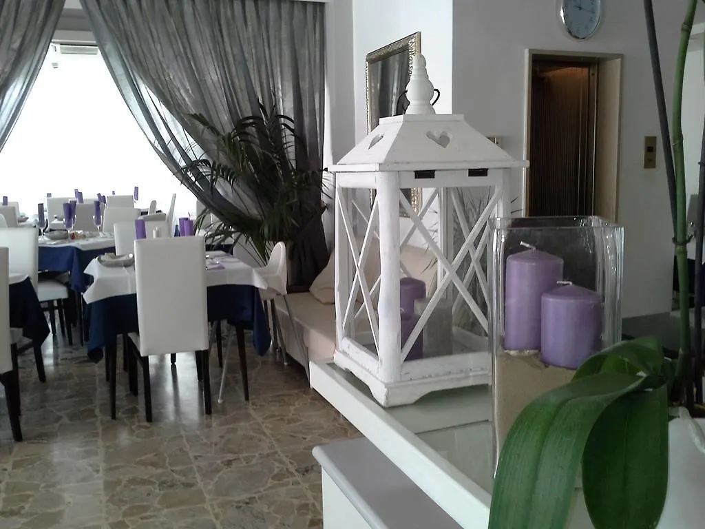 Hotel Ermeti B&B Brunch Italy